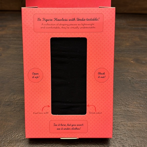 Spanx, Undie-tectable Midthigh, Black, Size Small - Picture 6 of 8